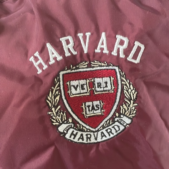 Vintage Harvard pull over windbreaker made by Charles River Apparel - Picture 6 of 6